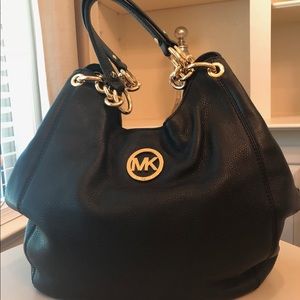 Authentic MK BLK LEATHER HOBO HANDBAG (FIRM)
